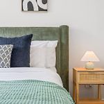 Family Retreat - Free Secure Car Park, Garden City Westfield Shopping, Restaurants