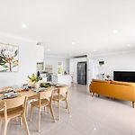 Central Sunnybank 4 Bedrooms Home, Family Friendly