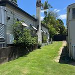 Cozyhomes Woolloongabba Comforts