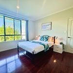 16C Cozy Ensuite Room In Coopers Plain