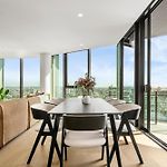 Kangaroo Point Apartment By Urban Rest
