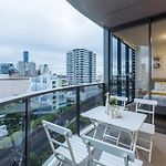 South Brisbane City View 2Bedroom Apartment With Free Parking
