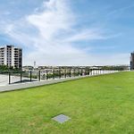 Central 2Br-2Ba Resort-Style Retreat In Hamilton M21