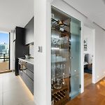 Brisbane City Luxury 2Br - Skyline Views - Free Parking