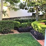 Stunning Private Unit With Pool Hosted By Homestayz