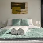 Luxury Stay With City View - Free Parking,Pool,Wifi
