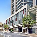 Cloud 17 Retreat - Meriton Soleil Private Apt 1B
