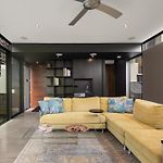 Inner City Haven Enviro-Luxury - With Free Parking