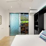 Inner City Haven Enviro-Luxury - With Free Parking