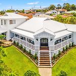 The Duchess - Stunning Hamptons Oasis With Pool