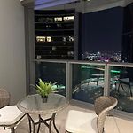 2B2B Retreat Land Mark In Brisbane City Queens Wharf