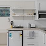 Cozy Studio Near Gabba W Ac, Free Laundry & Q Bed