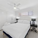 Spacious 2Brm Apt Close To Gabba With Parking & Wifi