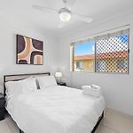 Stylish 3Brm Apt With City Views,Free Parking & Wifi