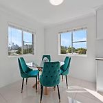 Lovely 3Brm Apt Near Gabba With Free Parking & Wifi
