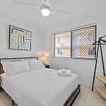 Spacious 3Brm Apt Near Gabba W Free Parking & Wifi