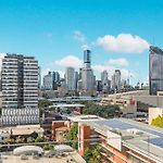 Stunning City Views, King Beds, Gym, Pool, Parking