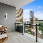 1B Queens Wharf Riverside Living