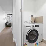 1B Queens Wharf Luxury Apartment