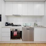Adorable Fresh 1Br Apt With Parking Central Wifi
