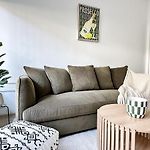 La Pague - Near Cbd - Parking - 2 Bedroom Retreat