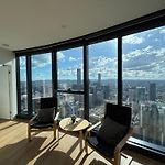 Amazing City &River Views 60Th Level Skytower 3 Bedrooms&Free Parking