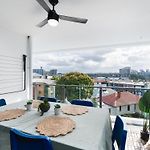 Modern And Stylish Apt With Large Balcony And Parking!