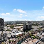 Stunning 1B In South Bank With River & Mountain View