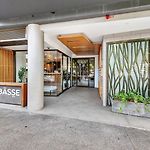 Modern And Central South Bank Apartment! Walk To Cbd