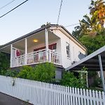 Bougainvillea Cottage