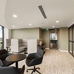 New Luxe 2Br Queens Wharf Apt