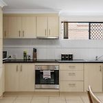 Great Value And Comfort Family Home 5 Mins To Shops