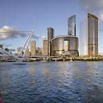 Lv 20 Private Luxury Apartment On Queens Wharf Residence