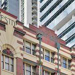 Royal Albert Hotel