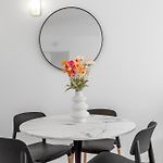 Spacious 1Br Near Hospital, Qut And Cbd With Parking!