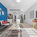 Artful Abode 1Bed-1Bath-1Car - 5 Mins To Cbd