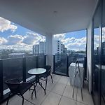 Warm Cozy Gabba Apartment Close To Pa & Cbd