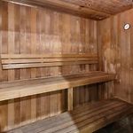 Central City Apt With King Bed, Pool, Gym And Sauna
