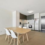 Kangaroo Point 2-Bed Flat With Gym & Pool