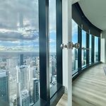 Brisbane\'S Highest Rated 3 Bedroom Luxury Apartments Above The 61St Floor- Incredible Views In Skytower, Brisbane\'S Tallest Building -Complimentary Wifi, Drinks, Snacks & Streaming Access