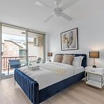 Comfy And Cozy Apt Near Hospitals And Cbd With Parking!