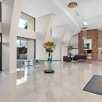 Sweet - 1Bed-1Bath-1Car-Views - Cbd