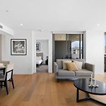 Milton Apartment 2Br Mt 1905