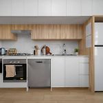 2Br Apt In Proximity Hamilton With Carpark