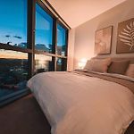 Level 46 Luxury Queens Wharf Apartment With Unblocked Southbank & River View