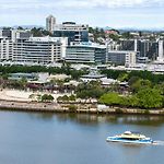 Qw Riverside Luxe Apartments By Independent Host