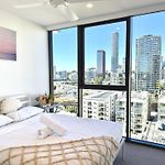 Modern Vibrant - 1Br Apt Pool&Gym Sauna Bo31506-1