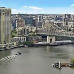 Glasshouse On Felix - Luxury Brisbane City Apartment With River Views, Pool And Parking | Winter Escape Deal | Stay Longer & Save | 1 June - 31 August