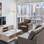 Oaks Brisbane Festival Suites