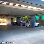 Airport Ascot Motel
